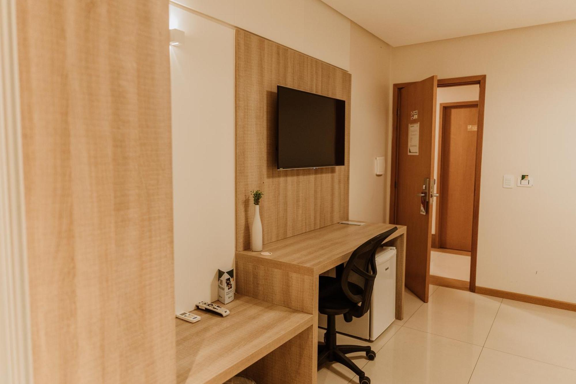 Do Sertão Hotel Custodia